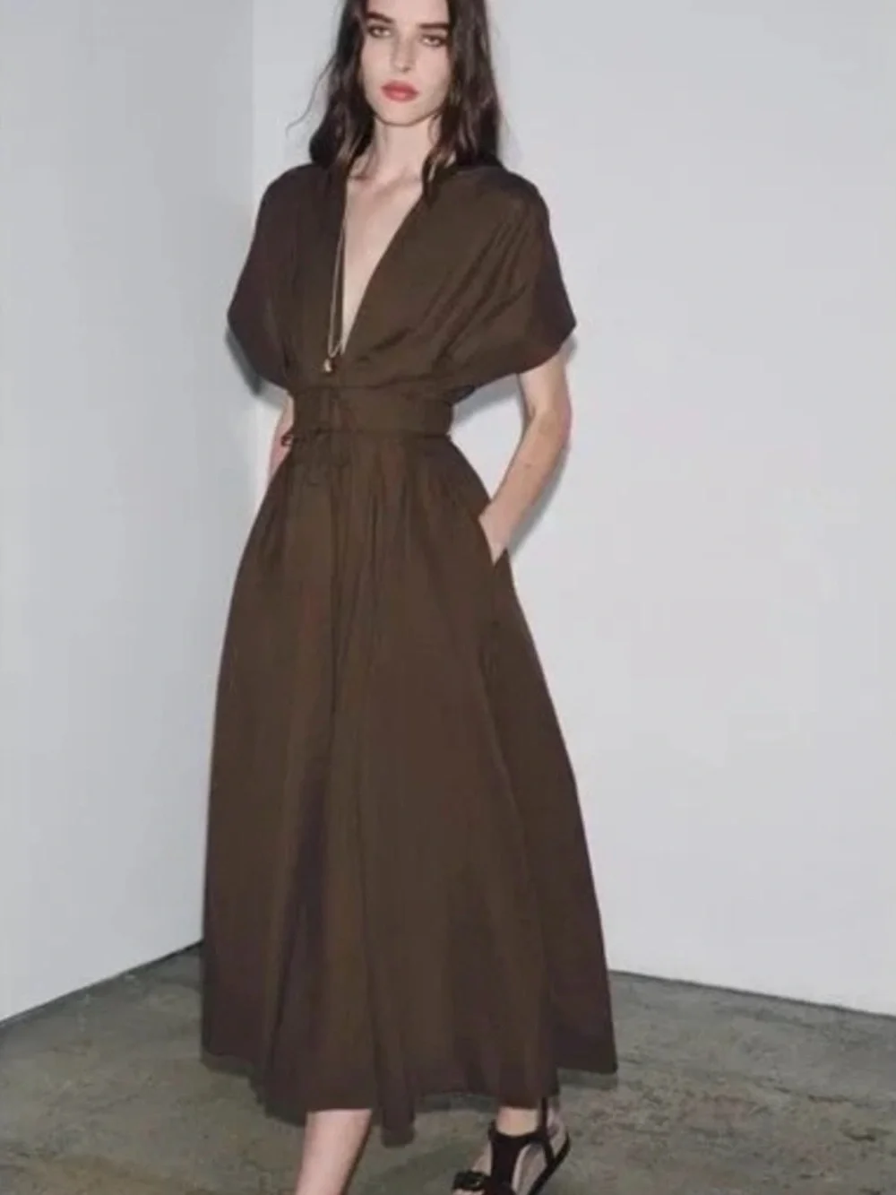 NWT Zara Brown Cotton Poplin Puff Sleeve Midi Dress Size M Pockets - Picture 2 of 12
